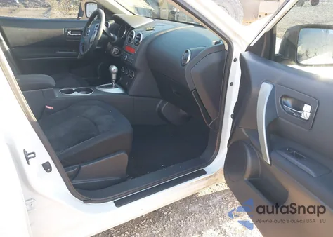 2010 Nissan Rogue S z USA, uszkodzony, nr VIN JN8AS5MT1AW029462